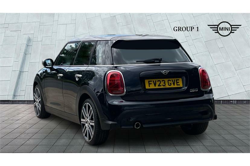 Mini Hatch 1.5 Cooper Exclusive Black #2