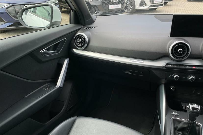 Audi Q2 35 Tfsi Sport S Tronic 2021 Grey #20