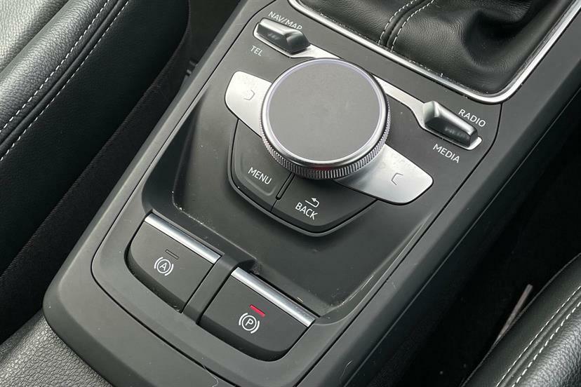 Audi Q2 35 Tfsi Sport S Tronic 2021 Grey #26