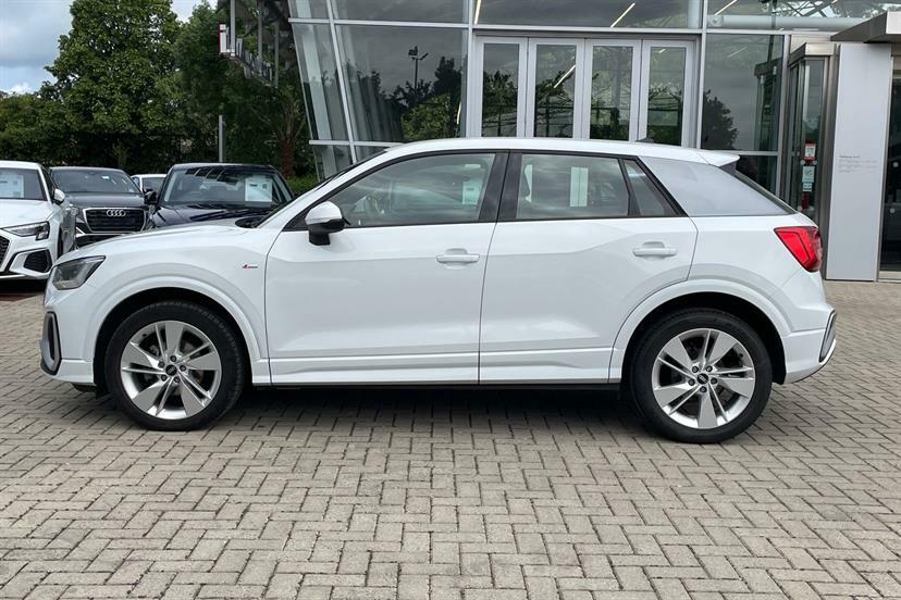 Audi Q2 35 Tfsi Sport S Tronic 2021 Grey #16