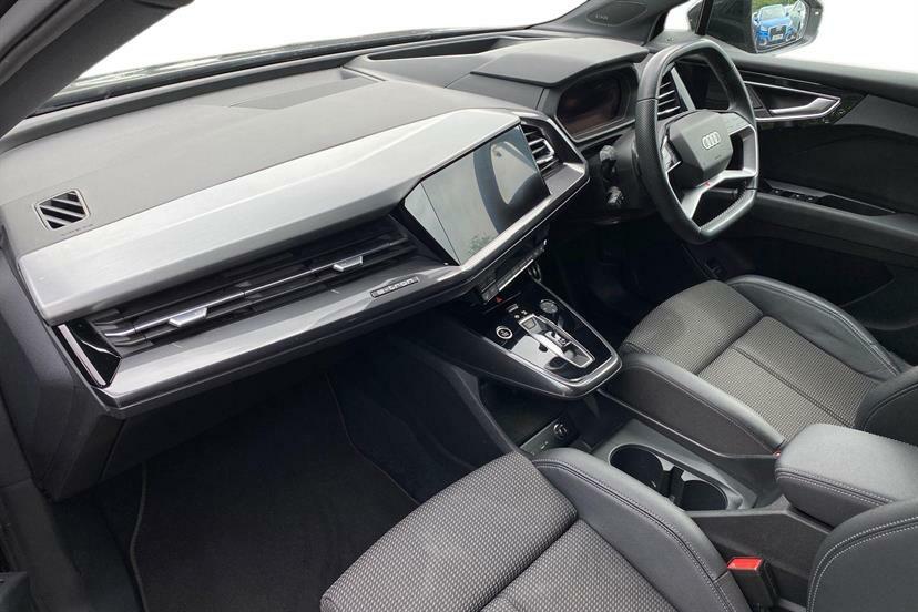 Audi Q4 E Tron 125Kw 35 55Kwh S Line Black #2
