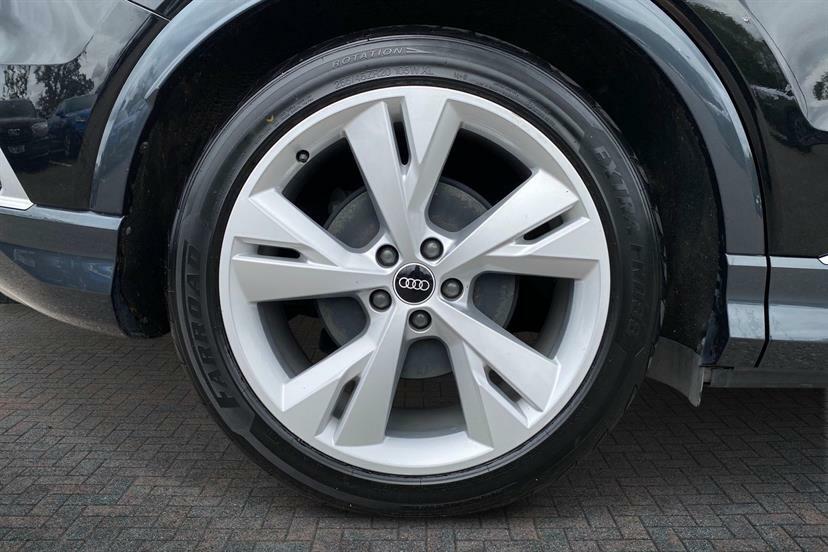 Audi Q4 E Tron 125Kw 35 55Kwh S Line Black #5