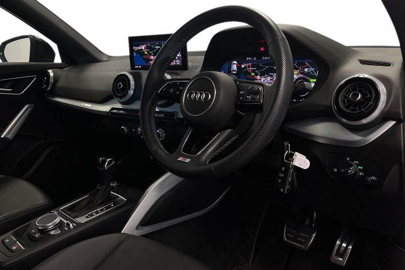 Audi Q2 35 Tfsi S Line S Tronic Black #6