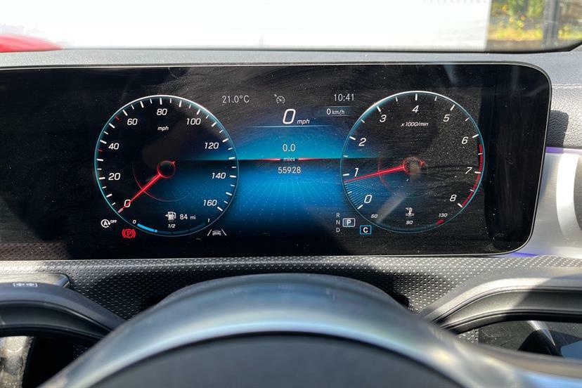 Mercedes-Benz CLA Class 200 Amg Line Premium Tip White #6