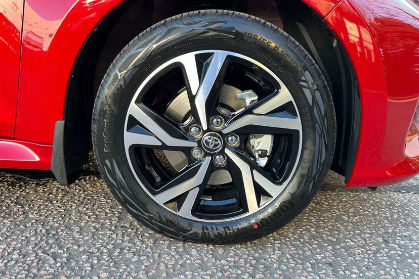 Toyota Yaris 1.5 Vvt-h Excel E-cvt Euro 6 Ss  #22