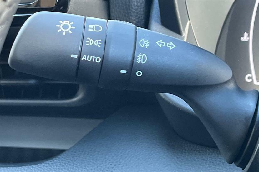 Toyota Yaris 1.5 Vvt-h Excel E-cvt Euro 6 Ss  #29