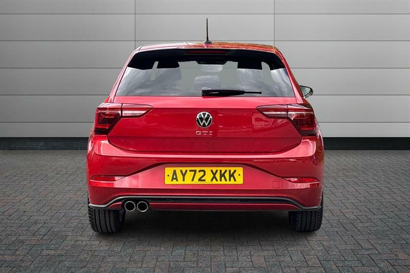 Volkswagen Polo Life Red #11
