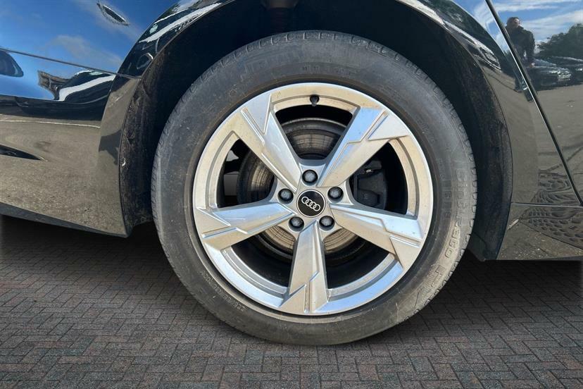 Audi A6 40 Tfsi Sport S Tronic Tech Pack Black #4