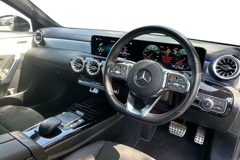 Mercedes-Benz CLA Class 180 Amg Line Premium Tip Black #5