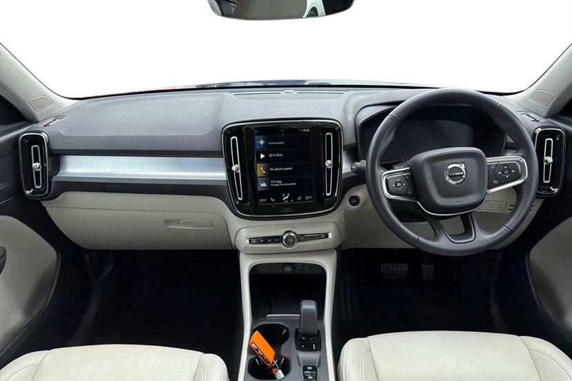 Volvo XC40 1.5 T4 Recharge Phev Inscription Black #5