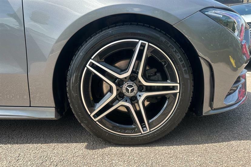 Mercedes-Benz CLA Class 180 Amg Line Premium Tip Grey #3