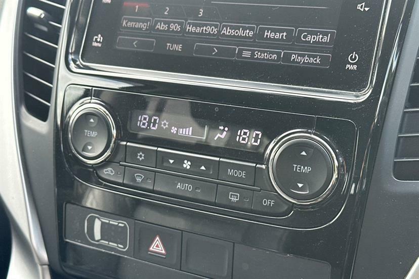 Mitsubishi Shogun Sport 2.4L 4 Silver #19