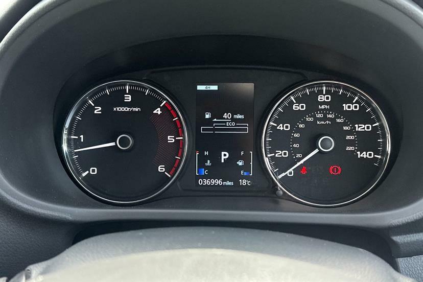 Mitsubishi Shogun Sport 2.4L 4 Silver #15