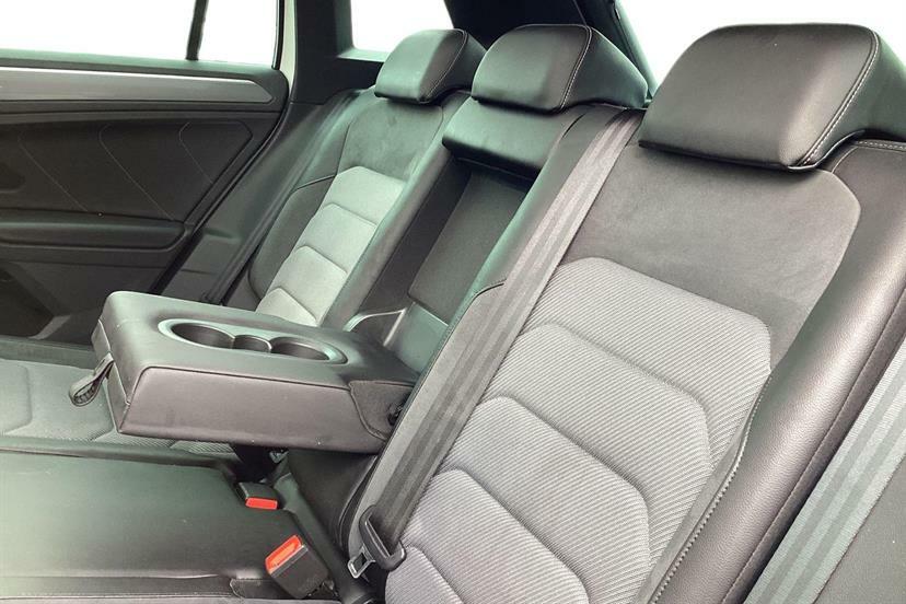 Volkswagen Tiguan 2.0 Tdi 150 4Motion R-line Tech Dsg White #6