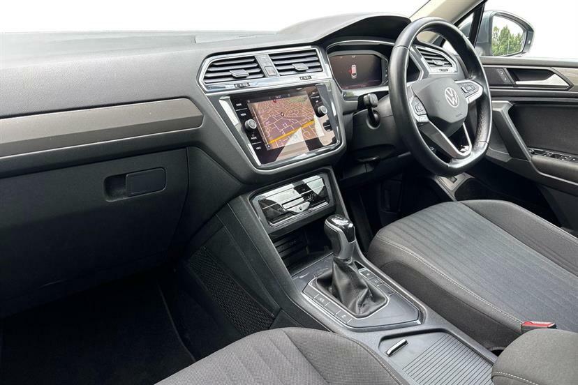 Volkswagen Tiguan Allspace 1.5 Tsi Life Dsg Grey #2