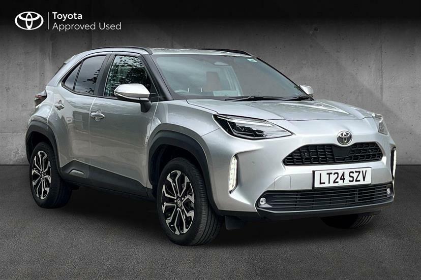 Toyota Yaris Cross 1.5 Hybrid Design Cvt Silver
