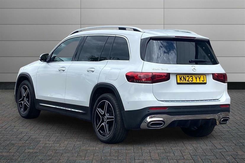 Mercedes-Benz GLB Class 200 Amg Line Executive 7G-tronic White #2