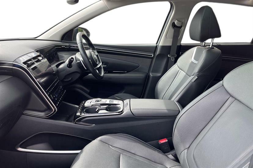 Hyundai Tucson 1.6 Tgdi Hybrid 230 Ultimate 2Wd White #2