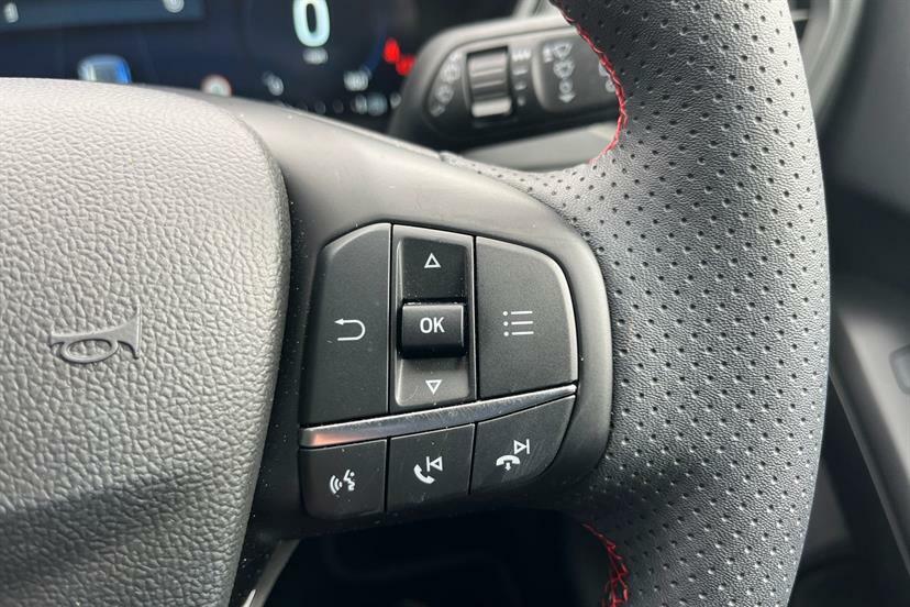 Ford Focus 1.0 Ecoboost Hybrid Mhev St-line X 2025 Black #27