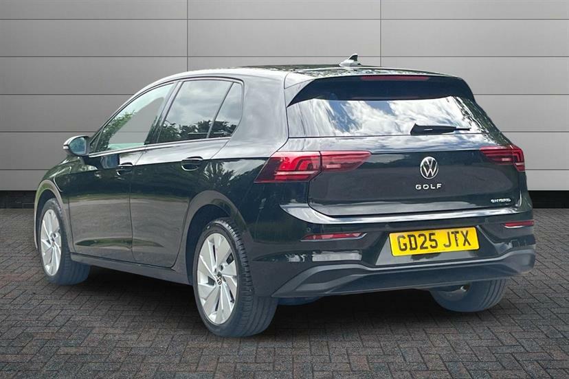 Volkswagen Golf 1.5 Tsi 204 Match Ehybrid Dsg GD25JTX Black #3