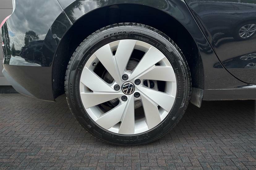 Volkswagen Golf 1.5 Tsi 204 Match Ehybrid Dsg GD25JTX Black #5
