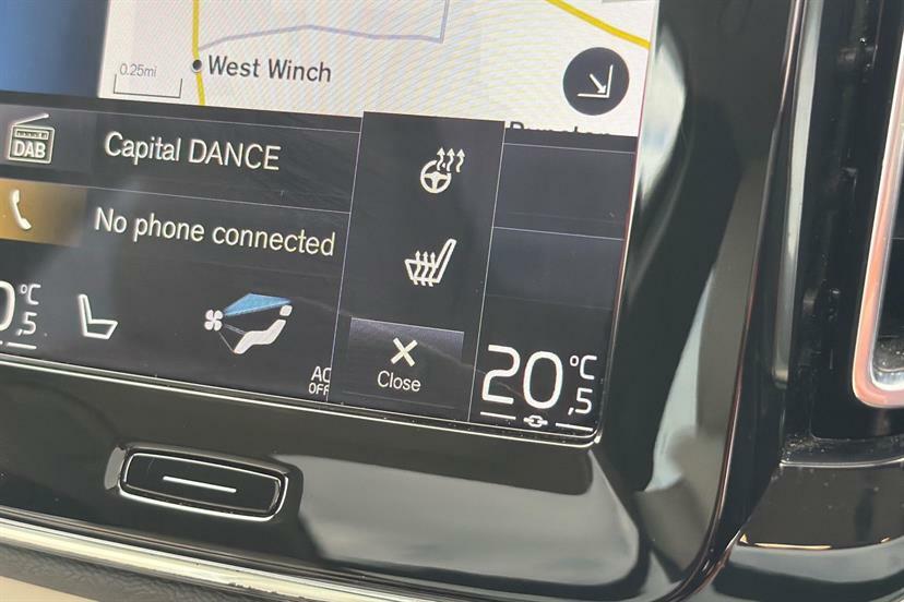 Volvo XC40 Recharge First Edition, P8 Awd Pure Black #40