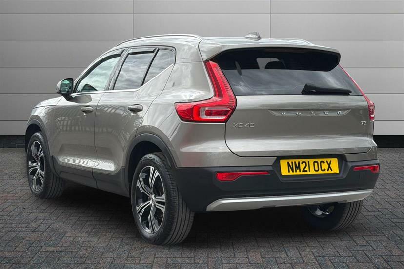 Volvo XC40 1.5 T3 163 Inscription Pro Geartronic Grey #3