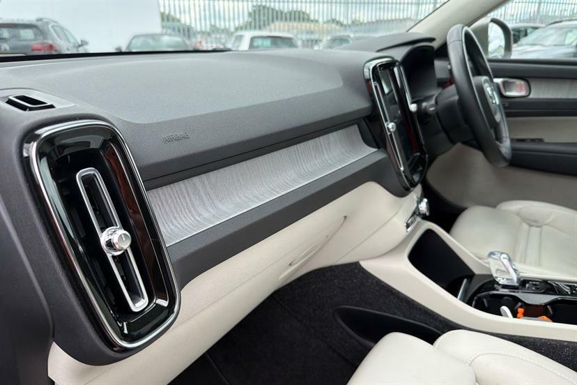Volvo XC40 Recharge First Edition, P8 Awd Pure Black #23