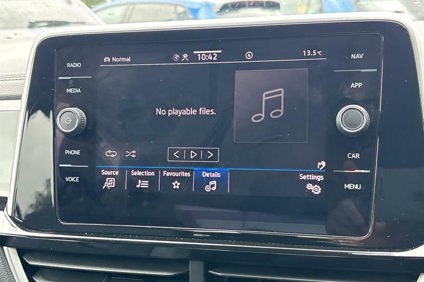 Volkswagen T-Roc Life Blue #27