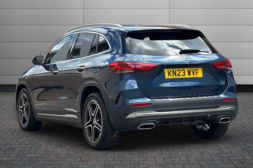 Mercedes-Benz GLA Class 200 Amg Line Premium Blue #2