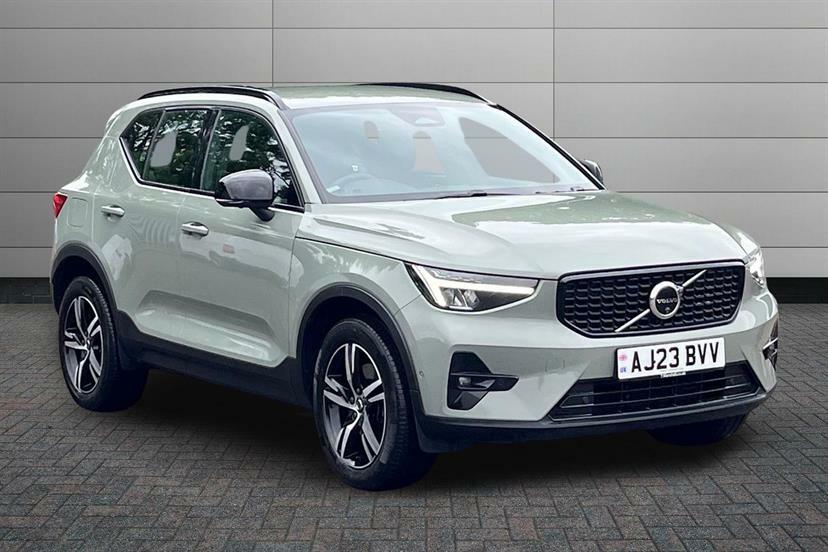 Volvo XC40 2.0 B3p Plus Dark Green