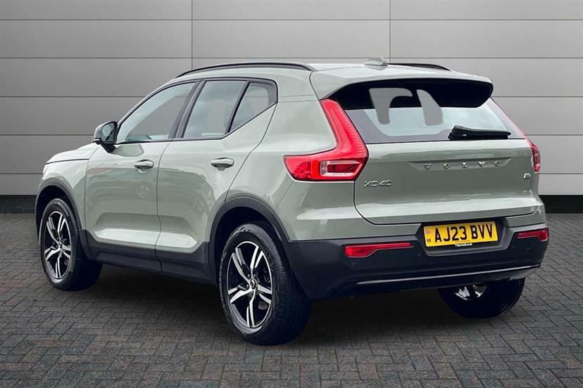 Volvo XC40 2.0 B3p Plus Dark Green #3