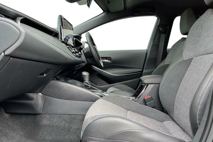 Toyota Corolla 1.8 Hybrid Design Cvt Black #2