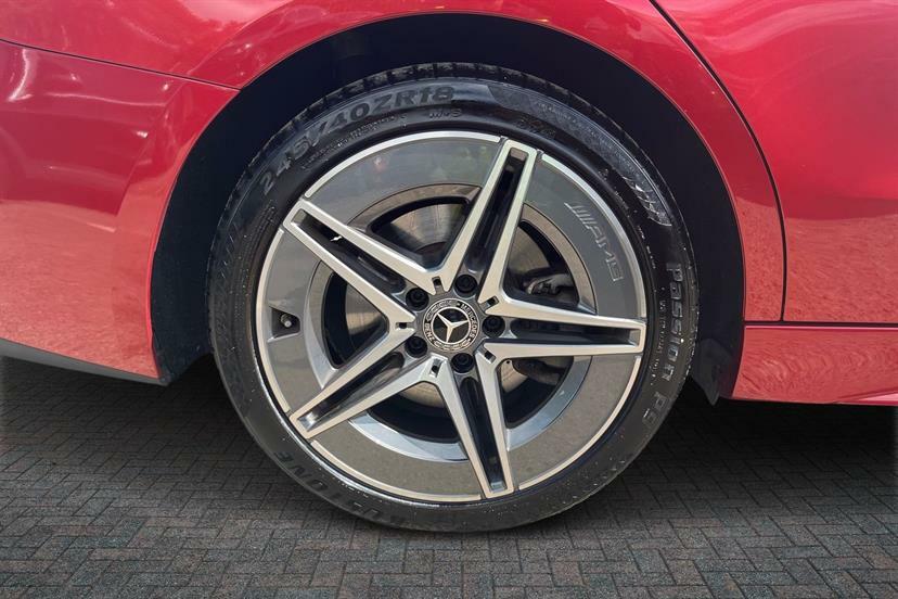 Mercedes-Benz C Class C300 Amg Line 9G-tronic Red #4