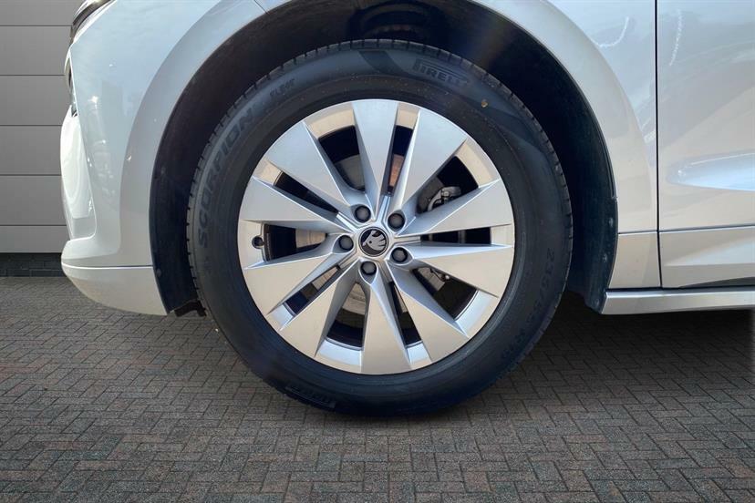 Skoda ENYAQ 150Kw 60 Se L 63Kwh Silver #4