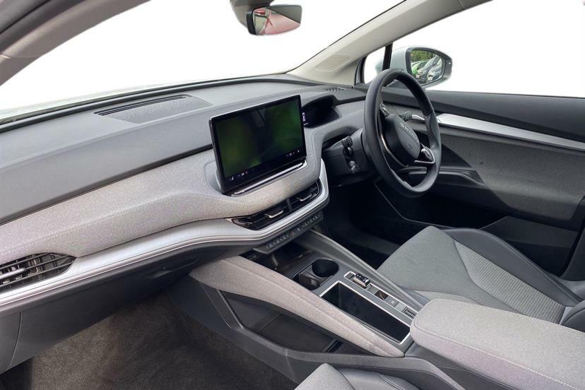 Skoda ENYAQ 150Kw 60 Se L 63Kwh White #2