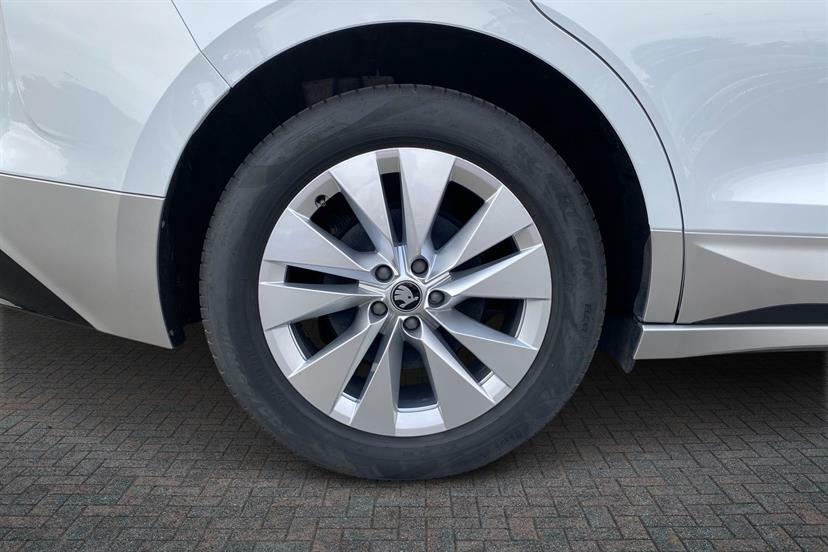 Skoda ENYAQ 150Kw 60 Se L 63Kwh White #5
