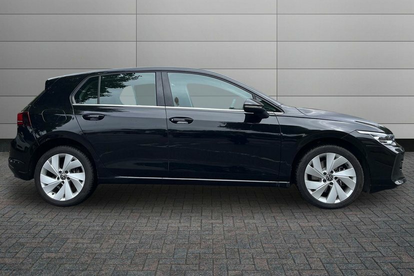Volkswagen e-Golf 1.5 Tsi Ehybrid 19.7Kwh Style Hatchback DE75EKV Black #4