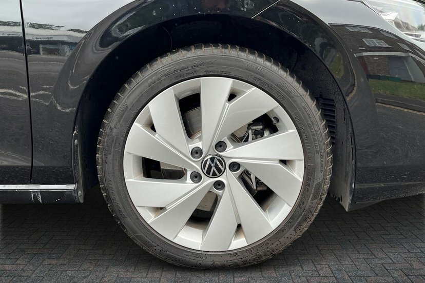 Volkswagen e-Golf 1.5 Tsi Ehybrid 19.7Kwh Style Hatchback DE75EKV Black #5