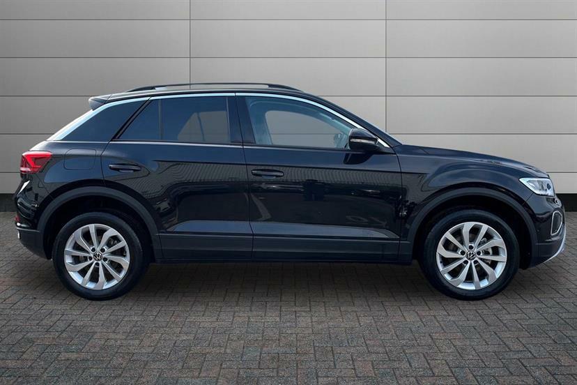 Volkswagen T-Roc 1.5 Tsi Match Dsg Black #4