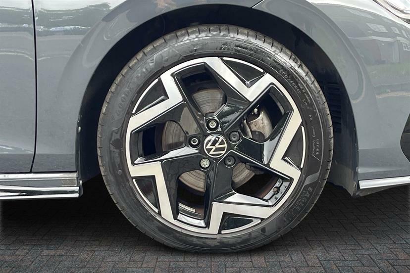 Volkswagen Golf 1.5 Etsi 150 R-line Dsg Grey #5