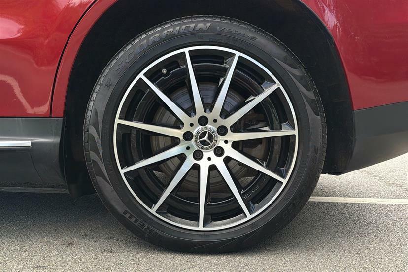 Mercedes-Benz EQC 400 300Kw Amg Line Edition 80Kwh Red #4