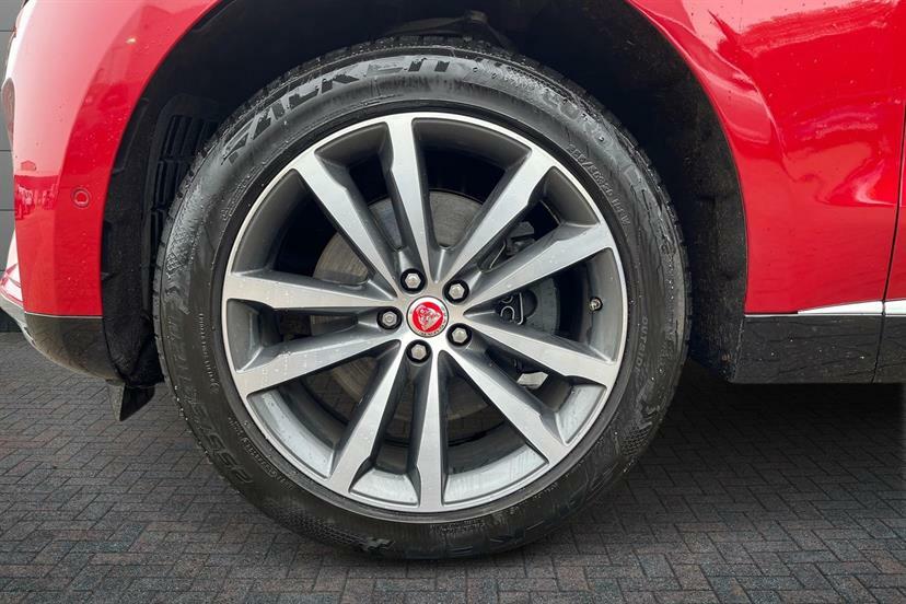 Jaguar F-Pace 2.0 P250 Se Awd Red #5