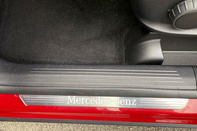 Mercedes-Benz GLB Class Glb 200 Amg Line Premium Night Ed 7G-tronic Black #19