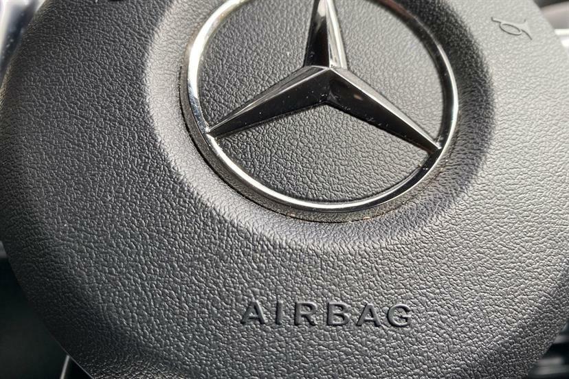 Mercedes-Benz GLB Class Glb 200 Amg Line Premium Night Ed 7G-tronic Black #42