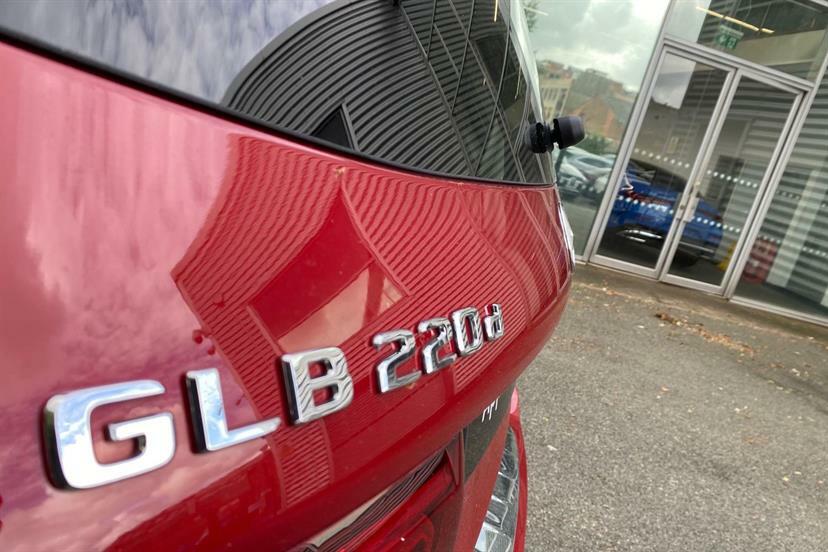 Mercedes-Benz GLB Class Glb 200 Amg Line Premium Night Ed 7G-tronic Black #30