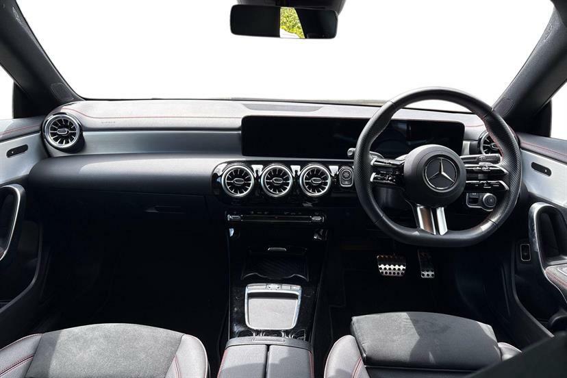 Mercedes-Benz CLA Class 220D Amg Line Executive Tip Black #5