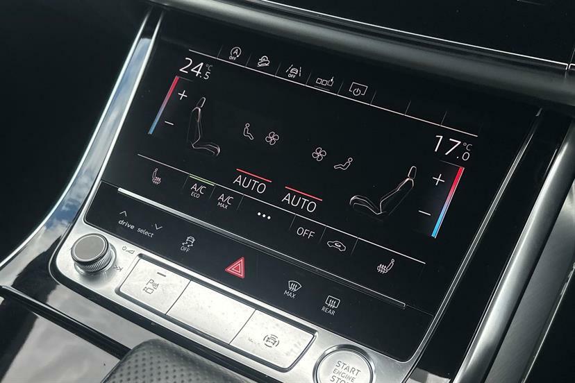 Audi Q8   #24