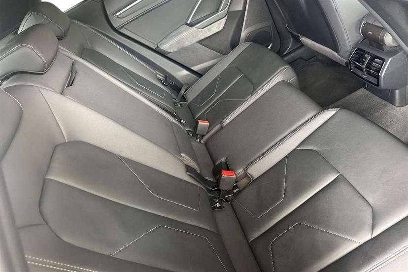 Audi Q3 35 Tfsi S Line S Tronic Black #7