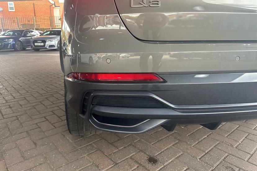 Audi Q3 35 Tfsi S Line S Tronic Black #24